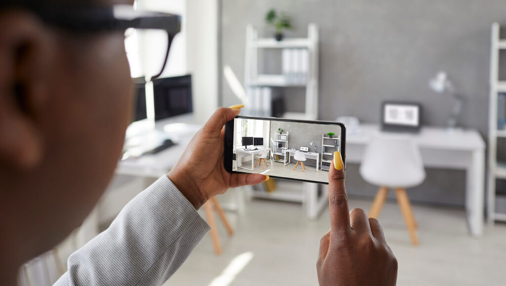 Photographing a room with a smartphone to market a home
